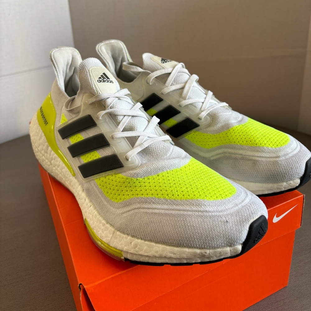 Mens Adidas Running ultra boost size 13